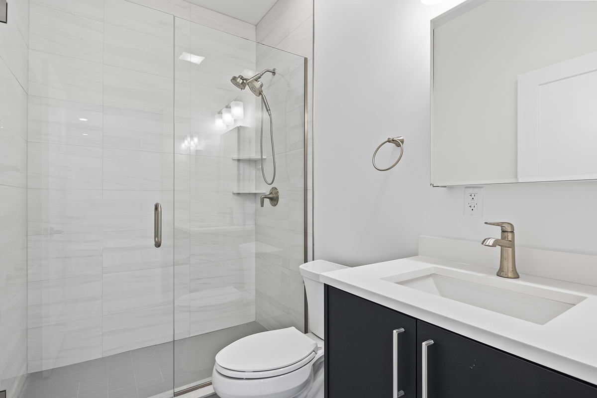 6106 N Hermitage Avenue, Chicago, IL 60660