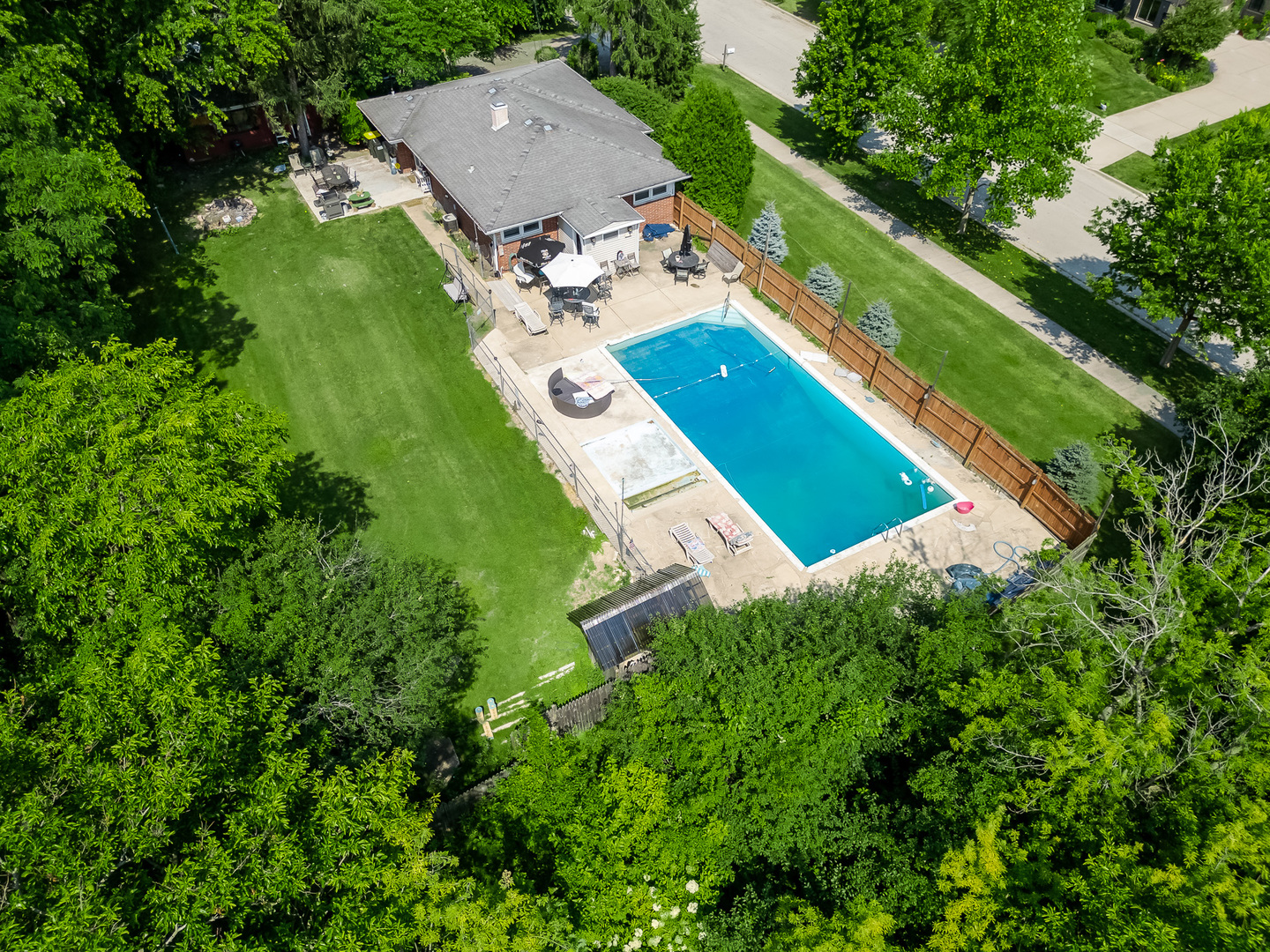 25 Hidden View Drive, Westmont, IL 60559