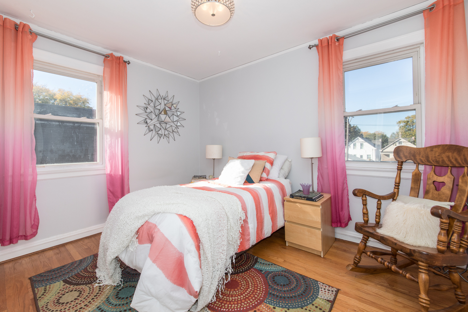 3312 N New England Avenue, Chicago, IL 60634