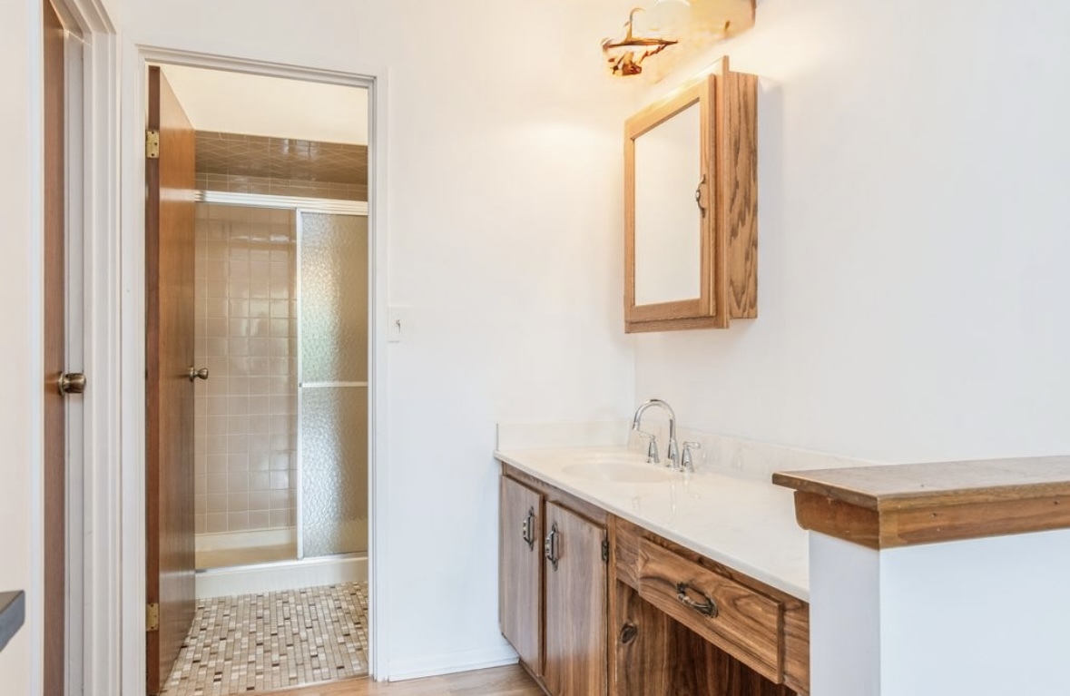 709 79th Street #401, Darien, IL 60561