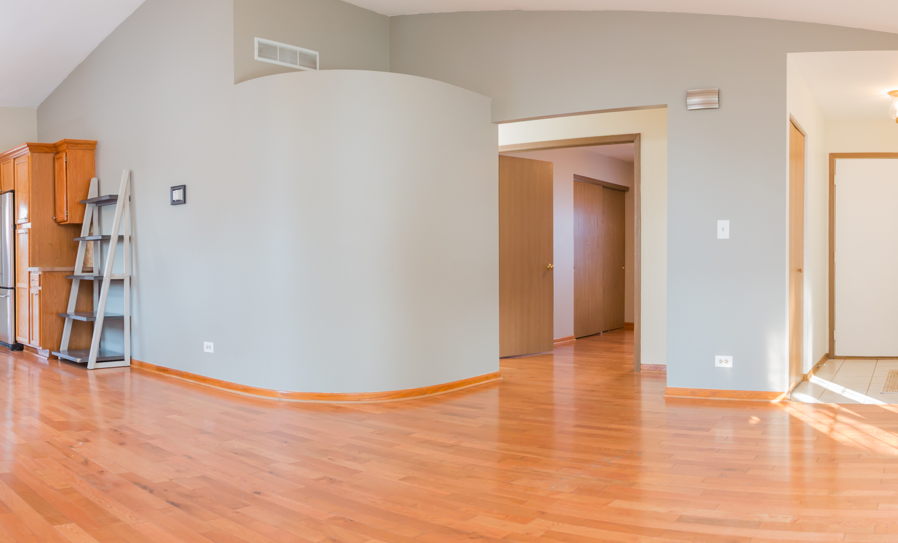 170 Dickens Trail, Elgin, IL 60120