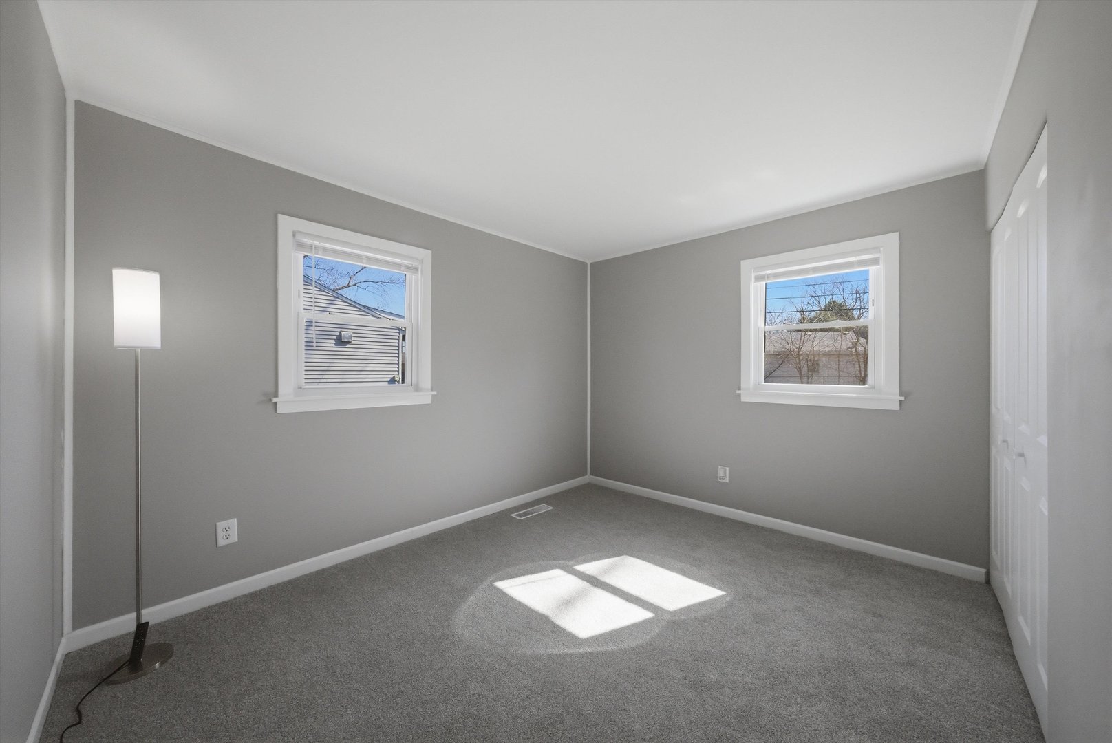 112 Saint Jude Avenue, Joliet, IL 60436