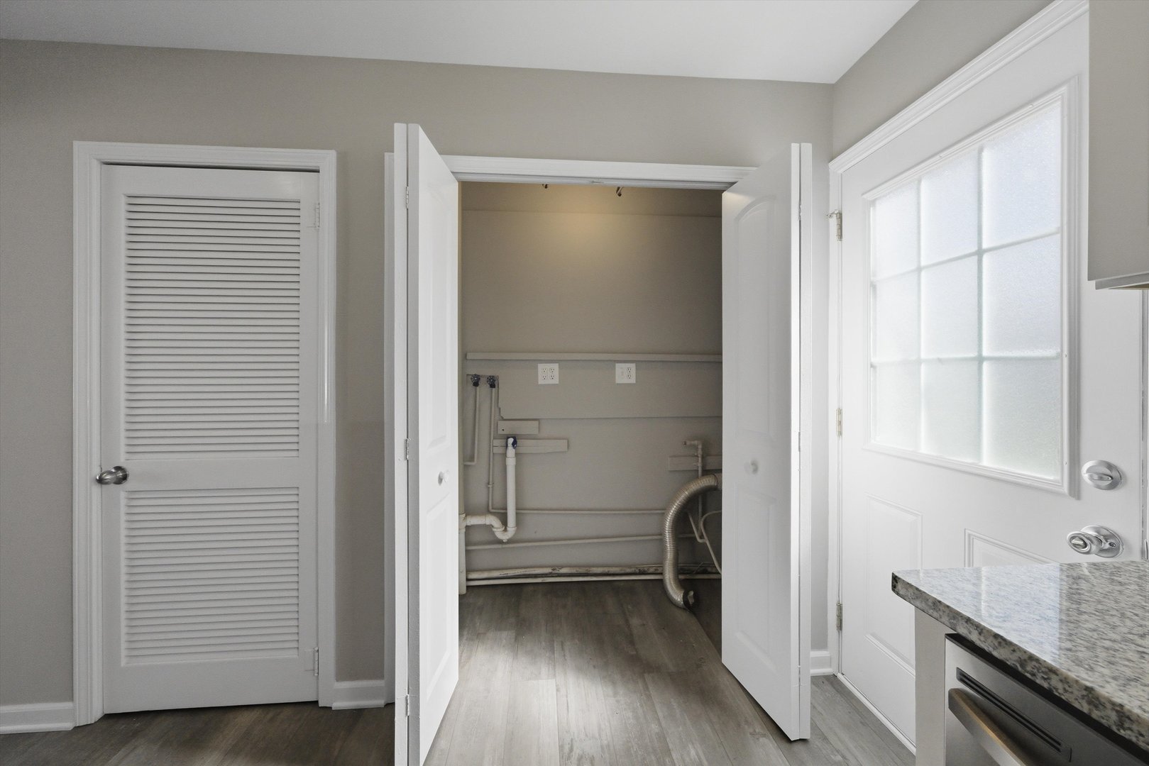 112 Saint Jude Avenue, Joliet, IL 60436