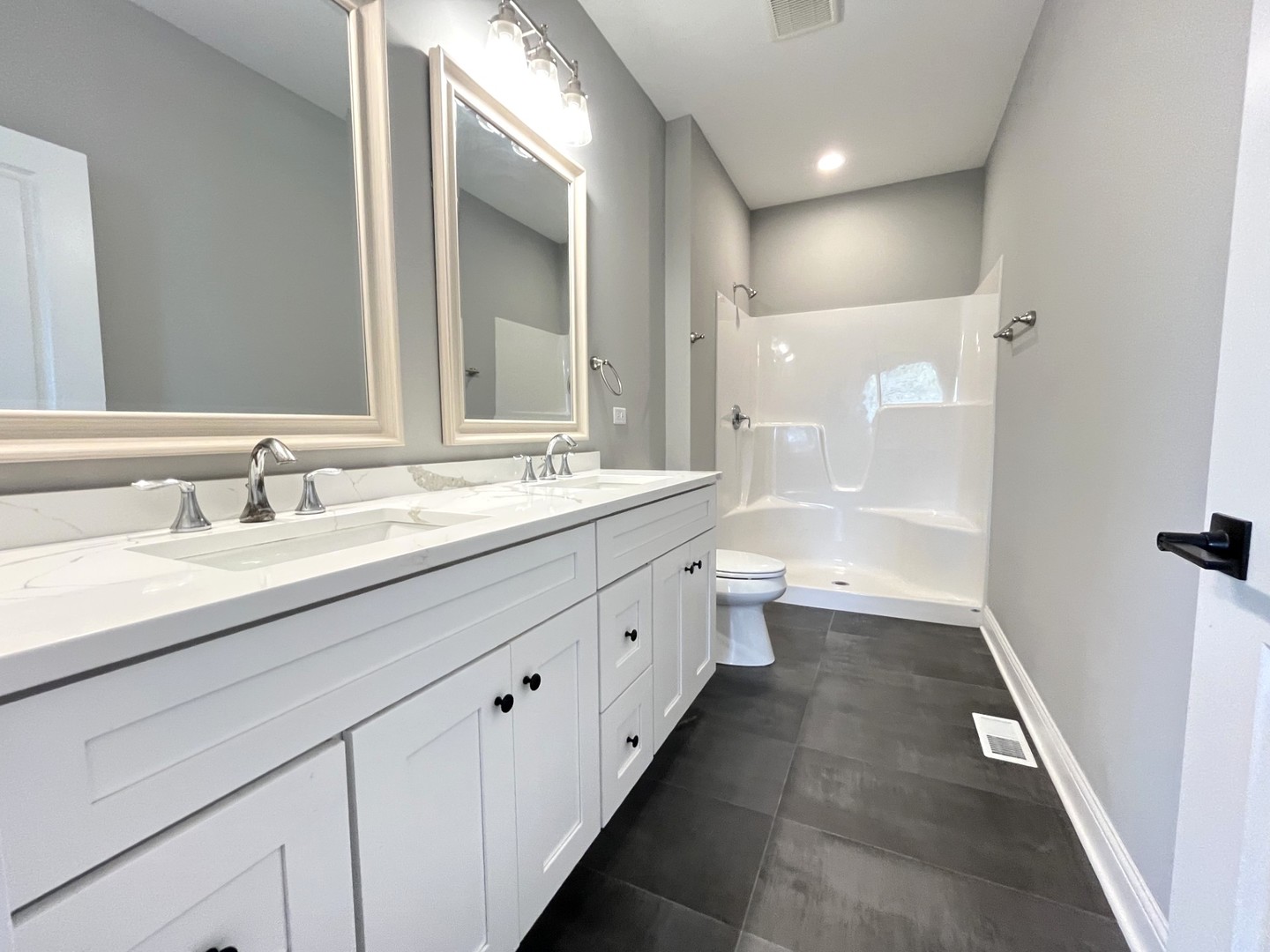 994 CENTER Drive, Marengo, IL 60152