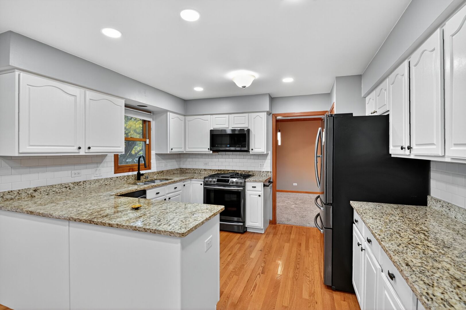 1163 Shoreline Drive, Aurora, IL 60504