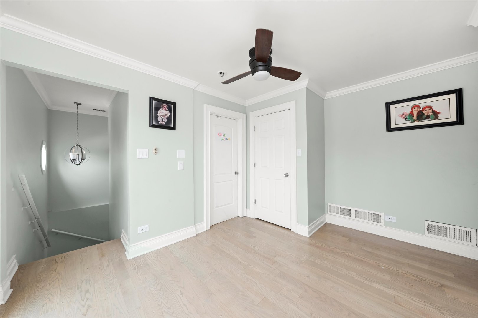 6315 W 83rd Place, Burbank, IL 60459