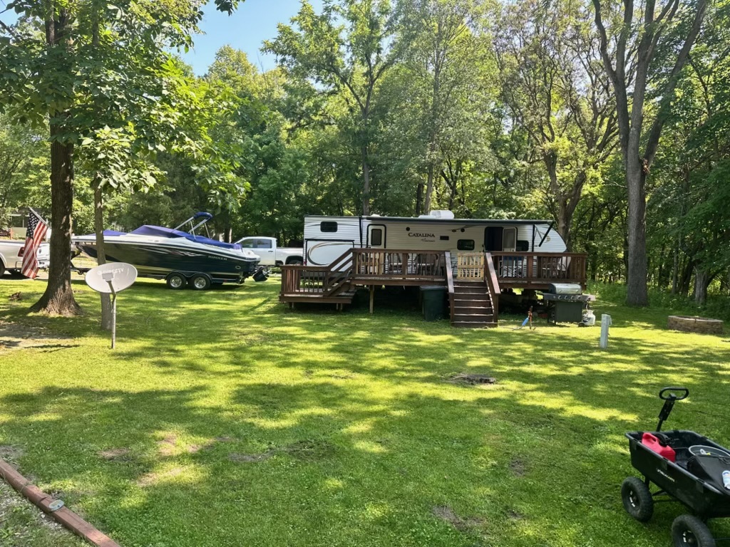 2795 E 28th Lot 327 Road, Seneca, IL 61360