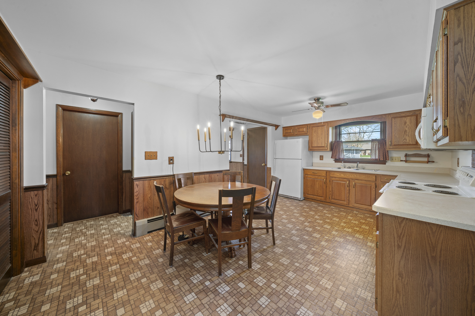 356 E Ann Street, Somonauk, IL 60552