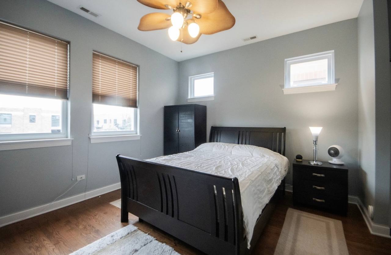 2154 N Natchez Avenue #3N, Chicago, IL 60707