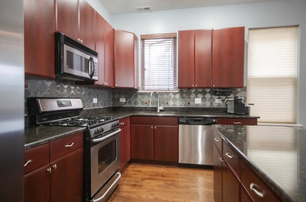 2154 N Natchez Avenue #3N, Chicago, IL 60707