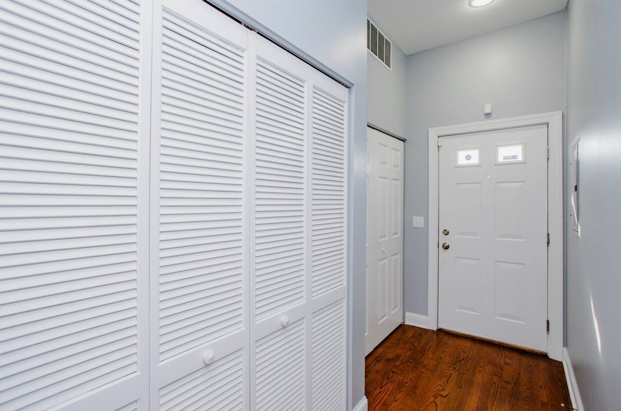 2154 N Natchez Avenue #3N, Chicago, IL 60707