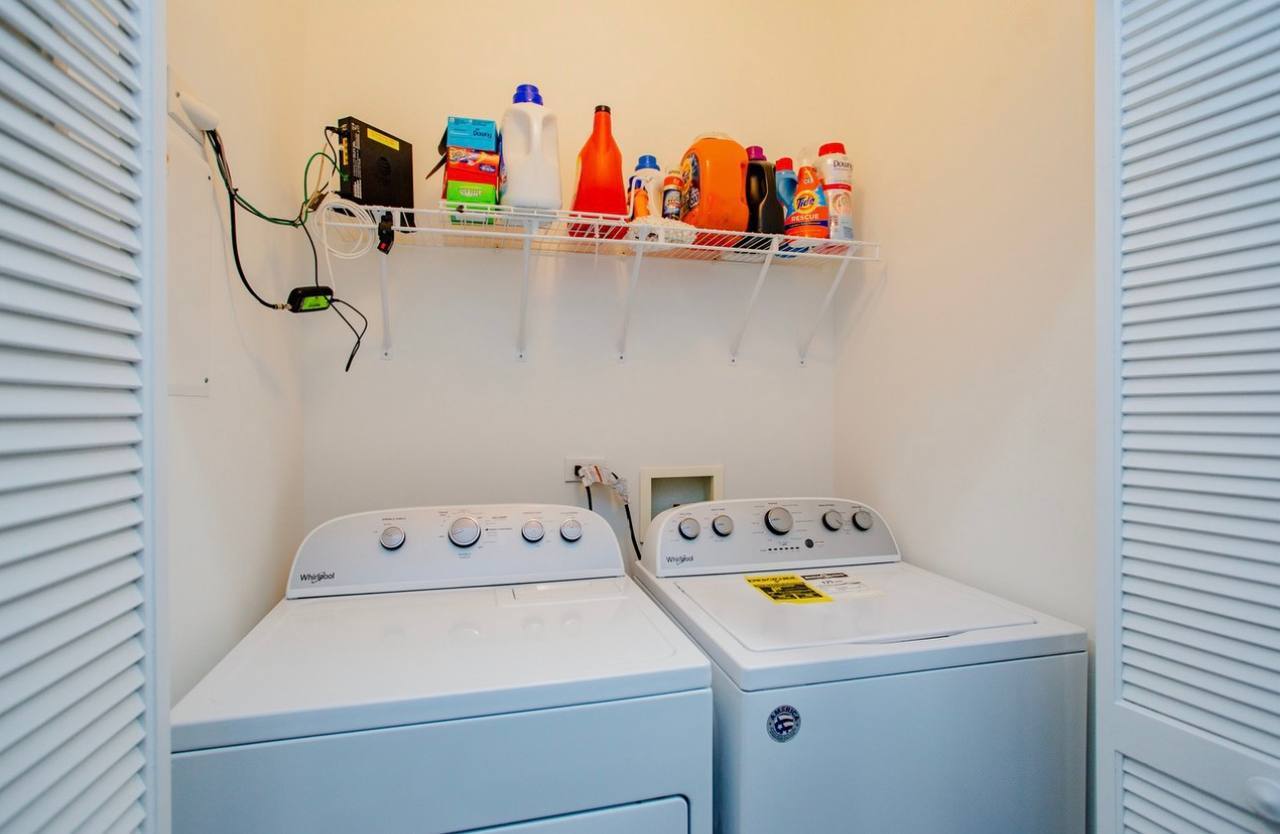 2154 N Natchez Avenue #3N, Chicago, IL 60707