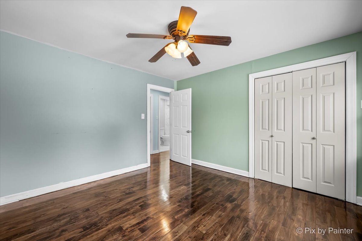 321 E Ardmore Avenue, Roselle, IL 60172