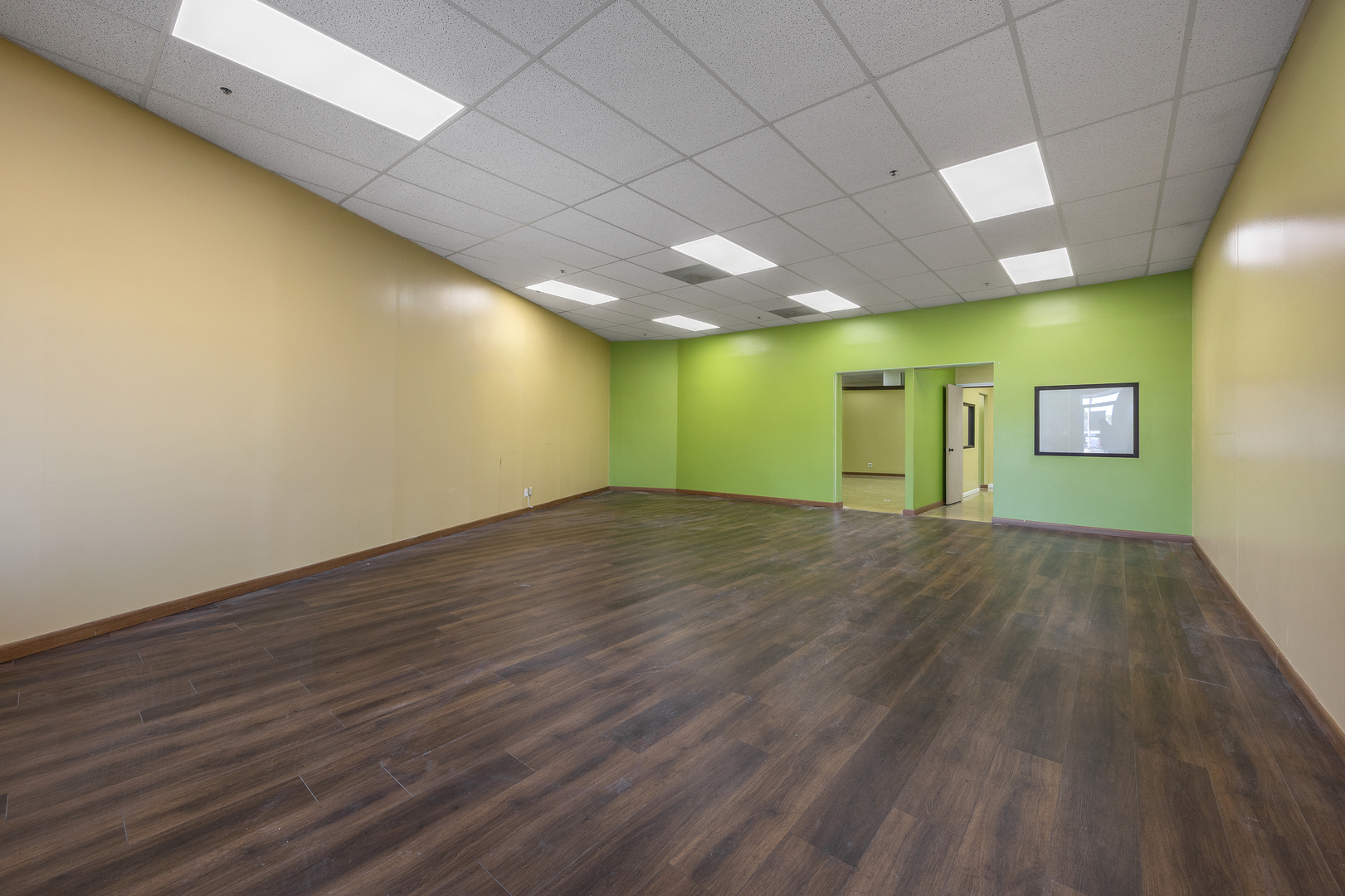 27W209 Geneva Road, Winfield, IL 60190