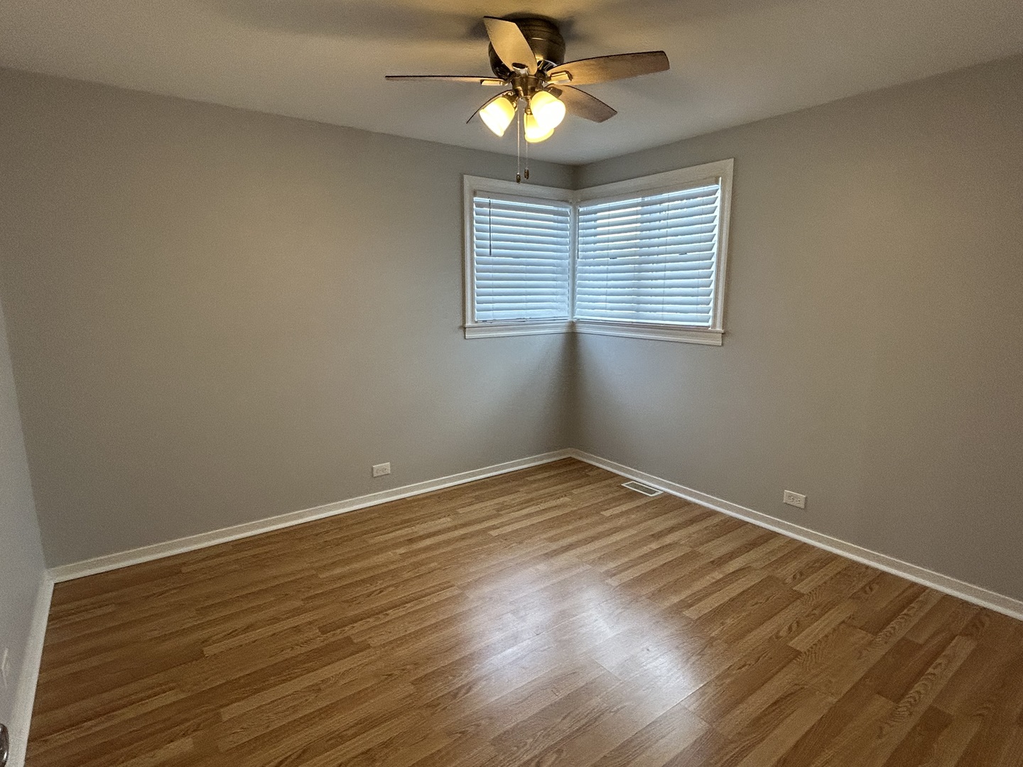 500 S Edgewood Avenue, Lombard, IL 60148