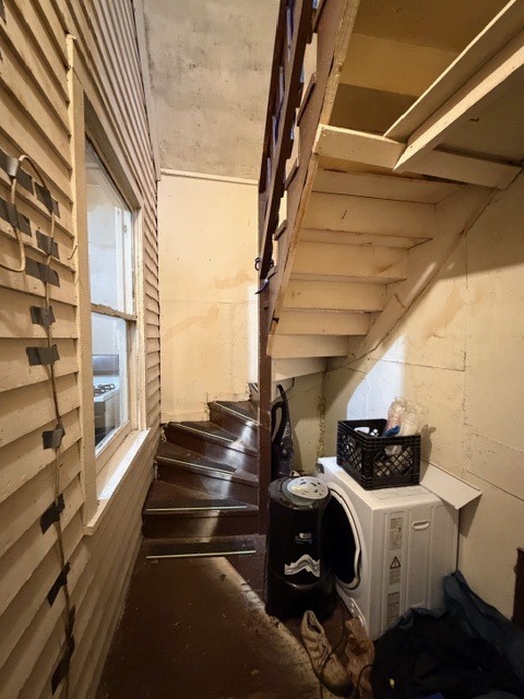 5022 W WINNEMAC Avenue, Chicago, IL 60630