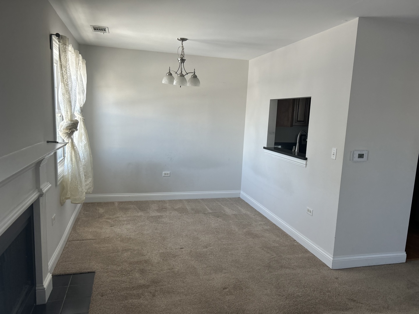 31 Foxcroft Road #207, Naperville, IL 60565