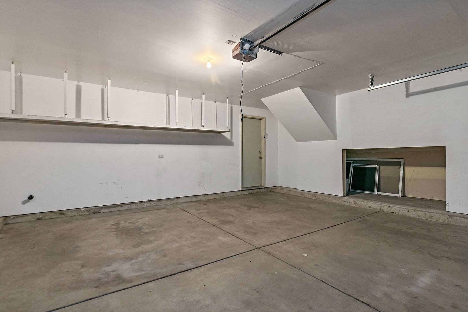 71 Monarch Drive #0, Streamwood, IL 60107