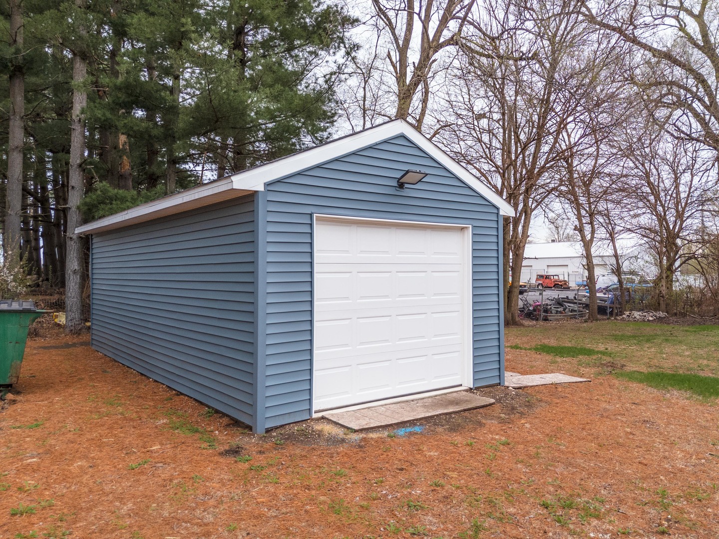 13895 1st Street, Pekin, IL 61554