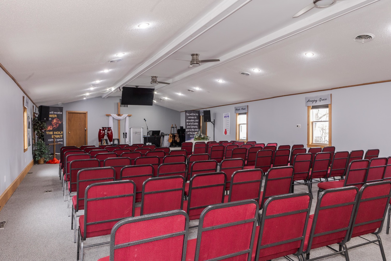 13895 1st Street, Pekin, IL 61554