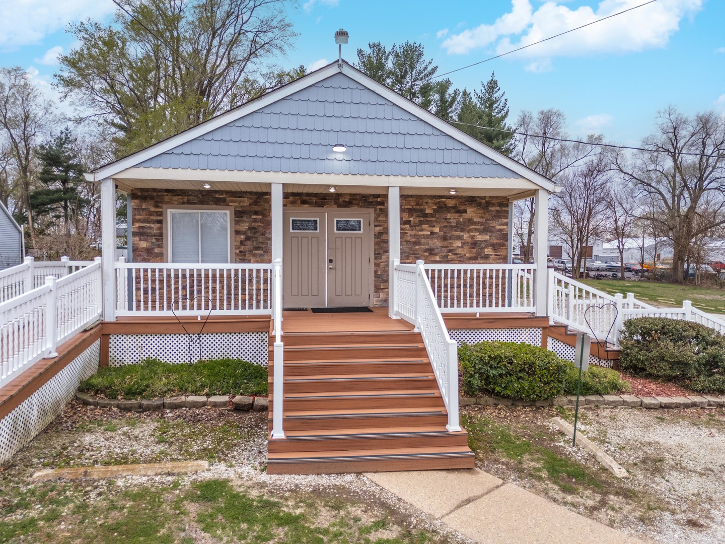 13895 1st Street, Pekin, IL 61554