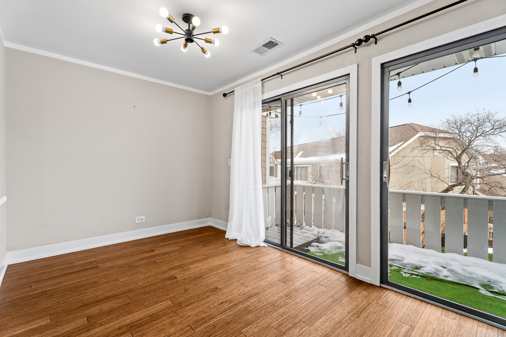 327 Wildberry Court #C2, Schaumburg, IL 60193