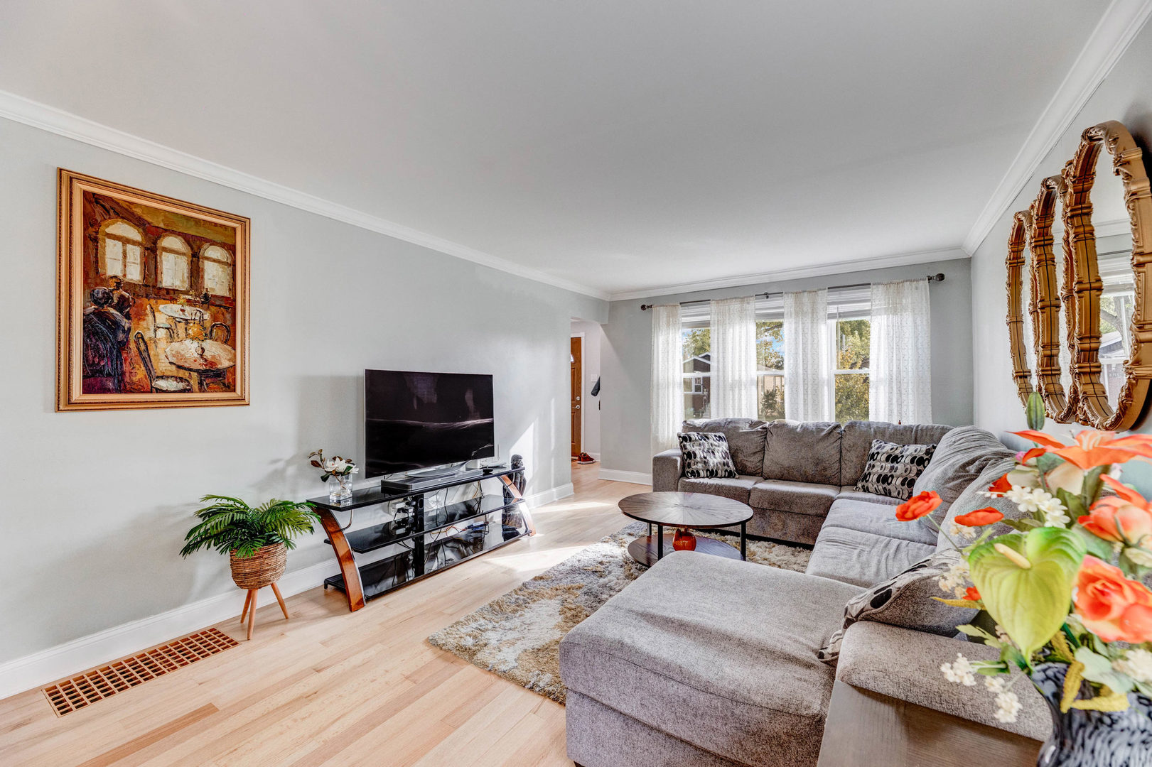 2720 W 97th Street, Evergreen Park, IL 60805