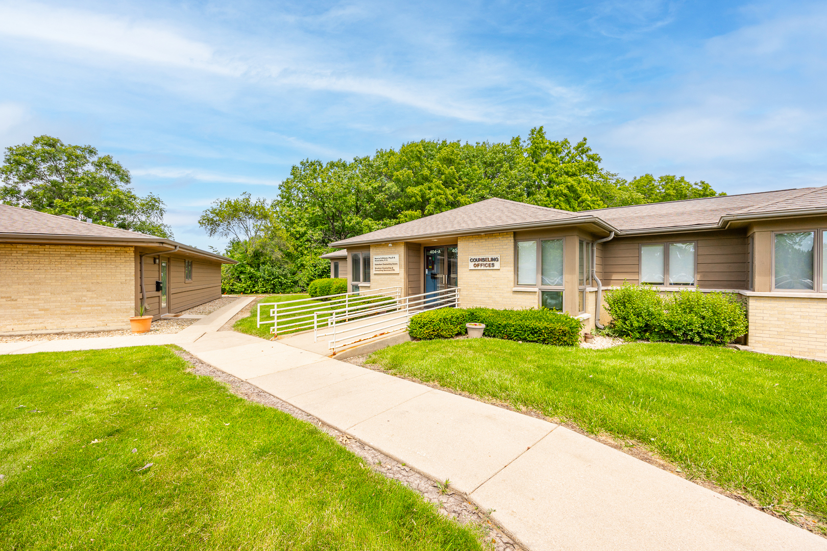 402 W Boughton Road, Bolingbrook, IL 60440