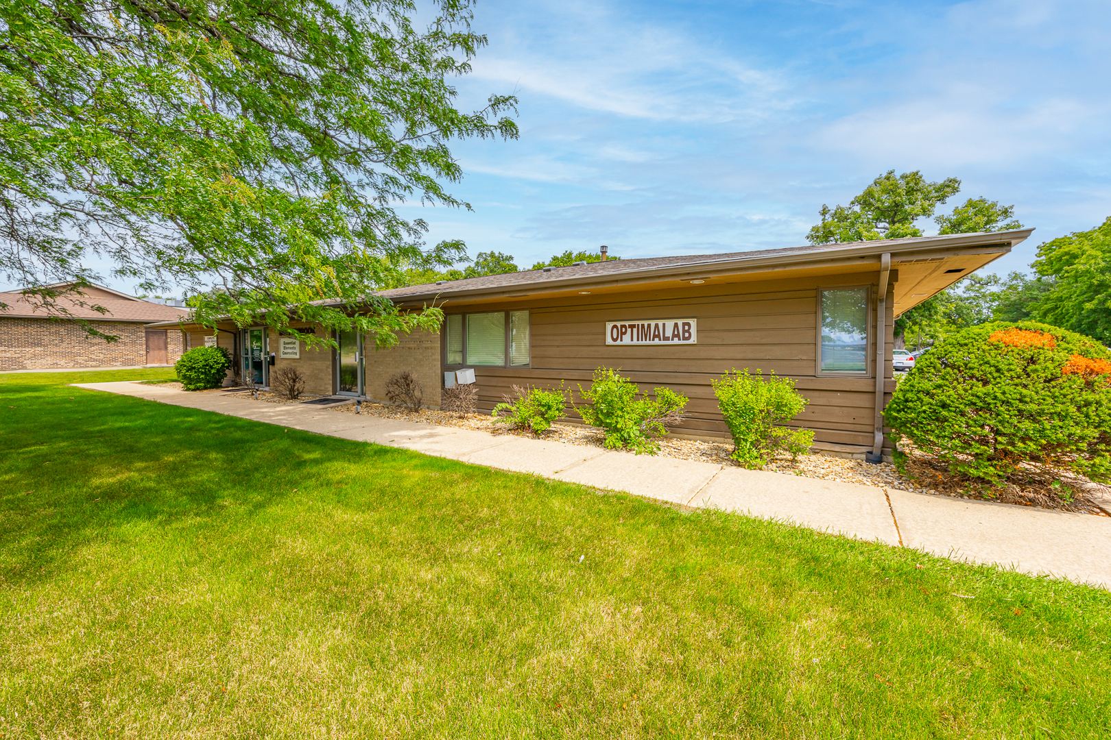 402 W Boughton Road, Bolingbrook, IL 60440