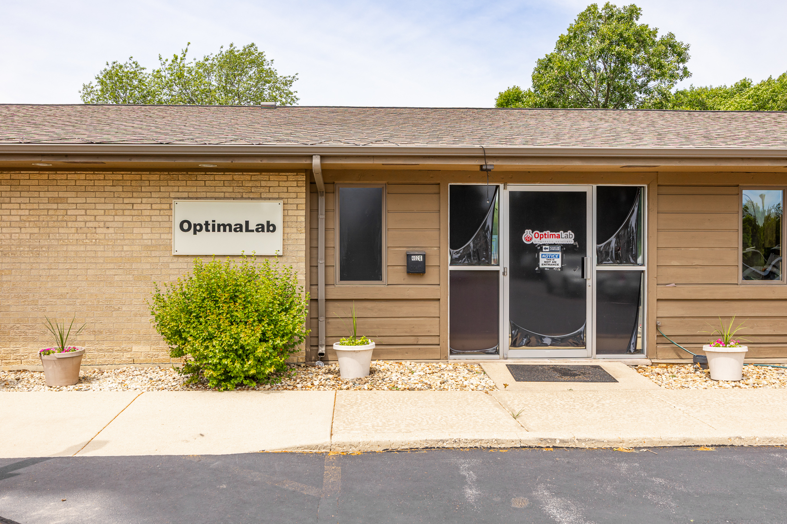 402 W Boughton Road, Bolingbrook, IL 60440