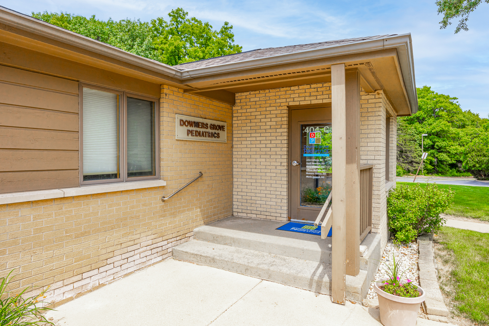 402 W Boughton Road, Bolingbrook, IL 60440