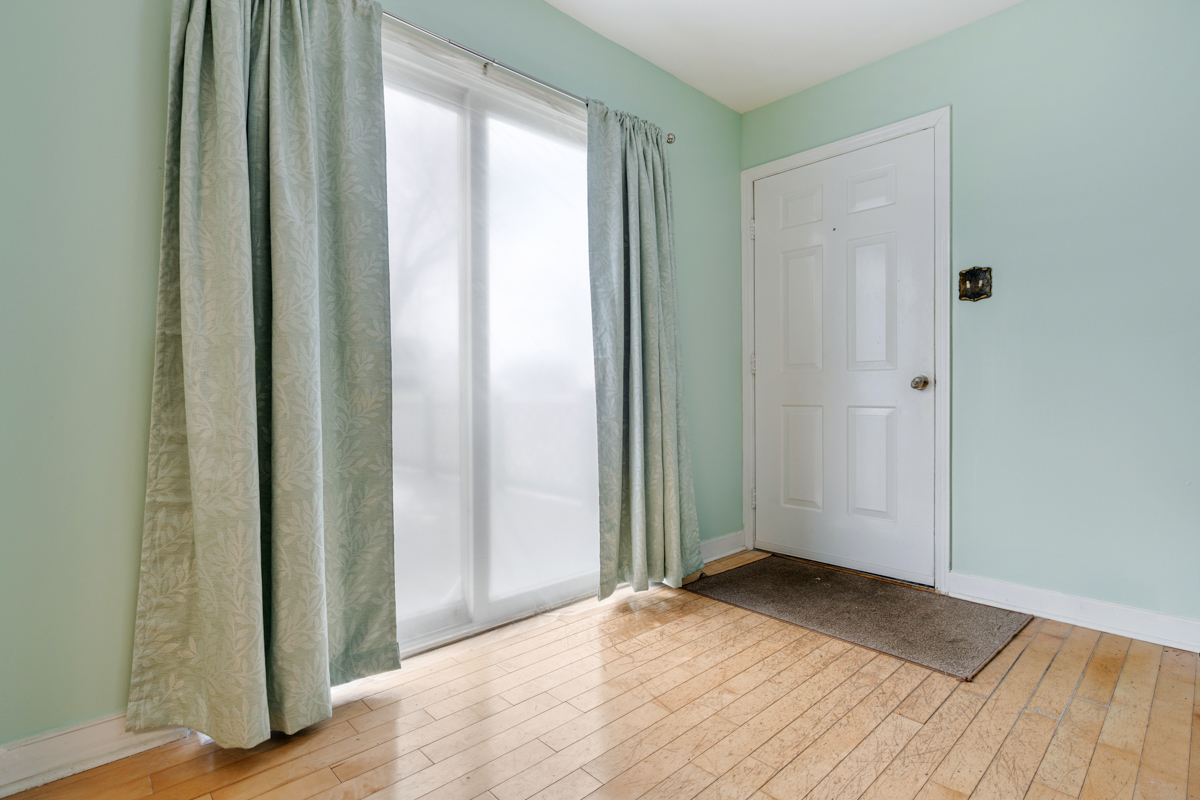 Round Lake Beach, IL 60073