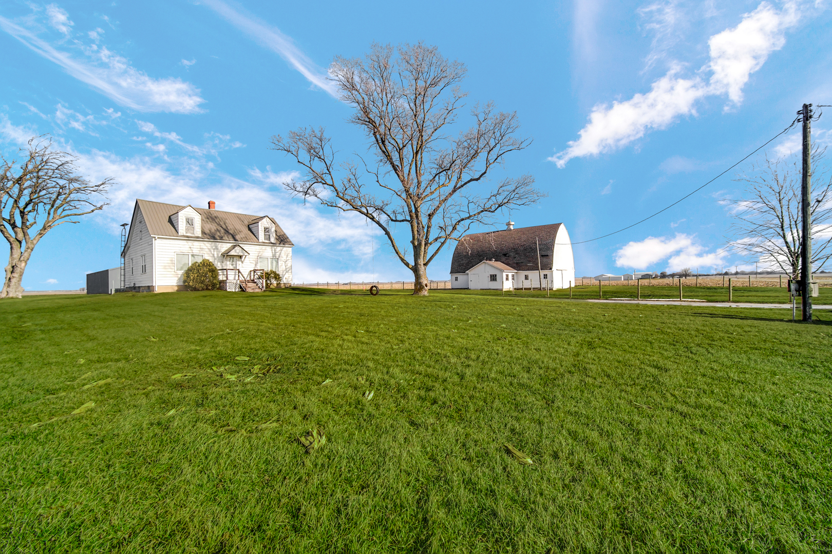 9825 E 11000n Road, Grant Park, IL 60940