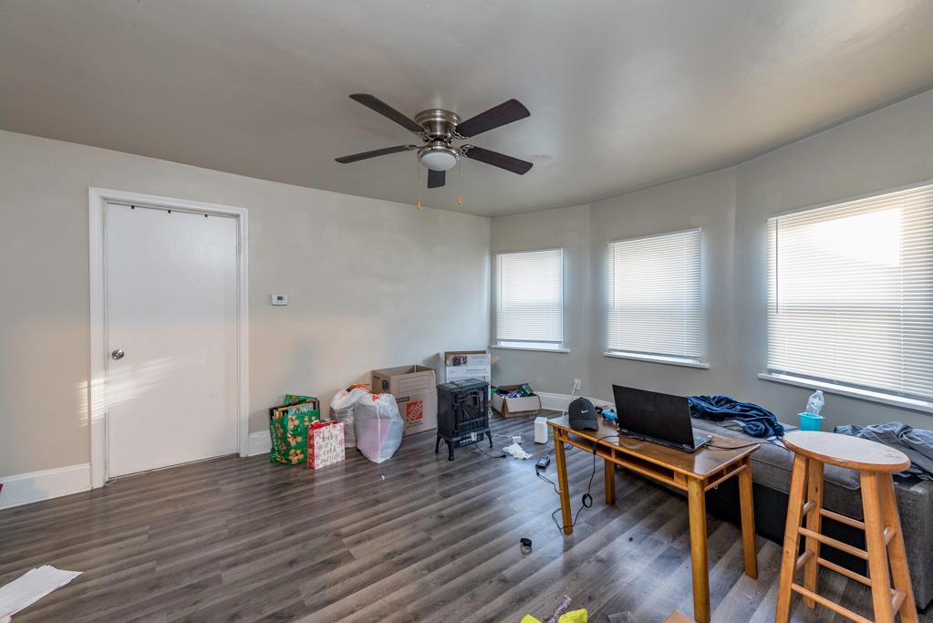 832 Lenox Avenue, Waukegan, IL 60085