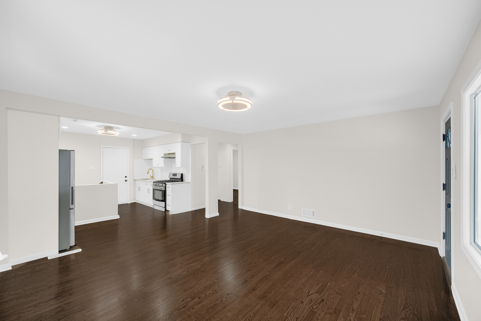 386 Paxton Avenue, Calumet City, IL 60409