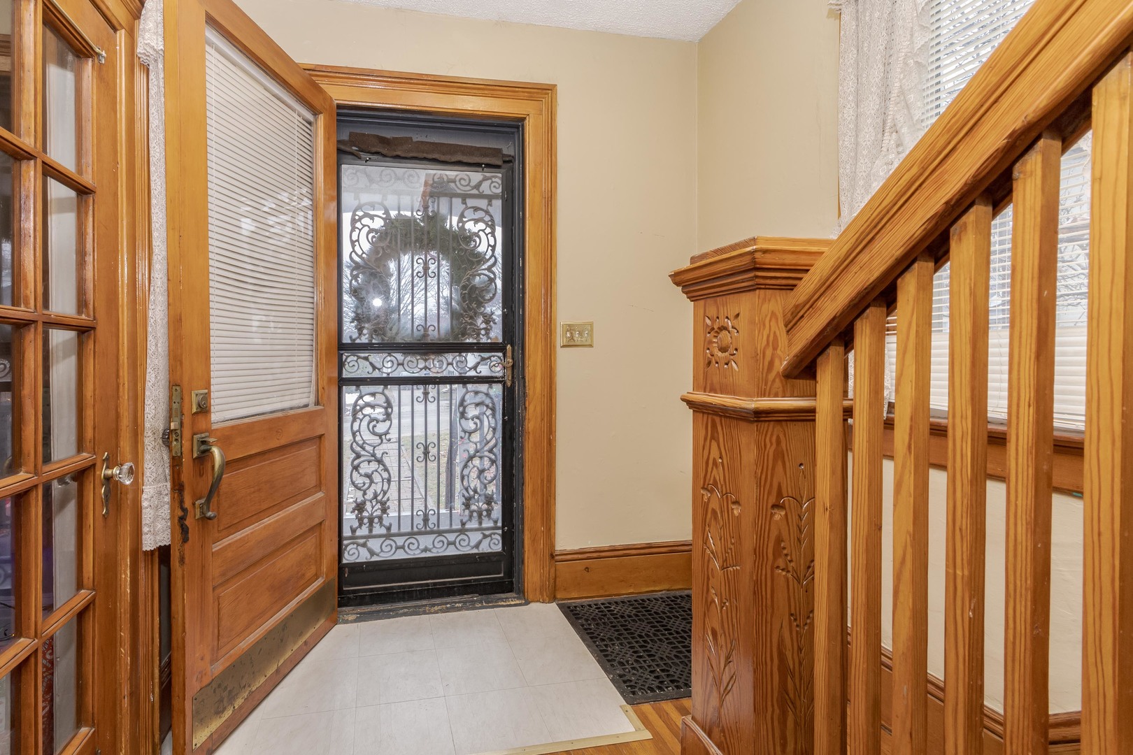 512 S Clayton Street, Bloomington, IL 61701