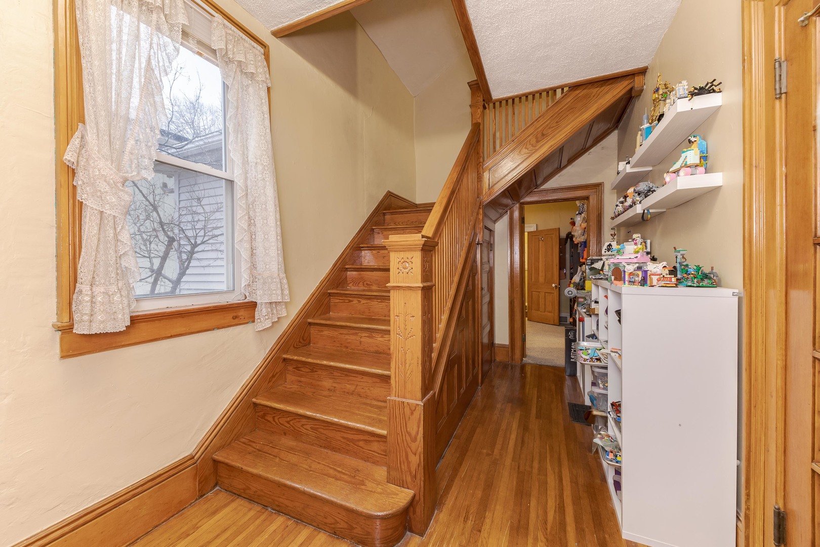 512 S Clayton Street, Bloomington, IL 61701