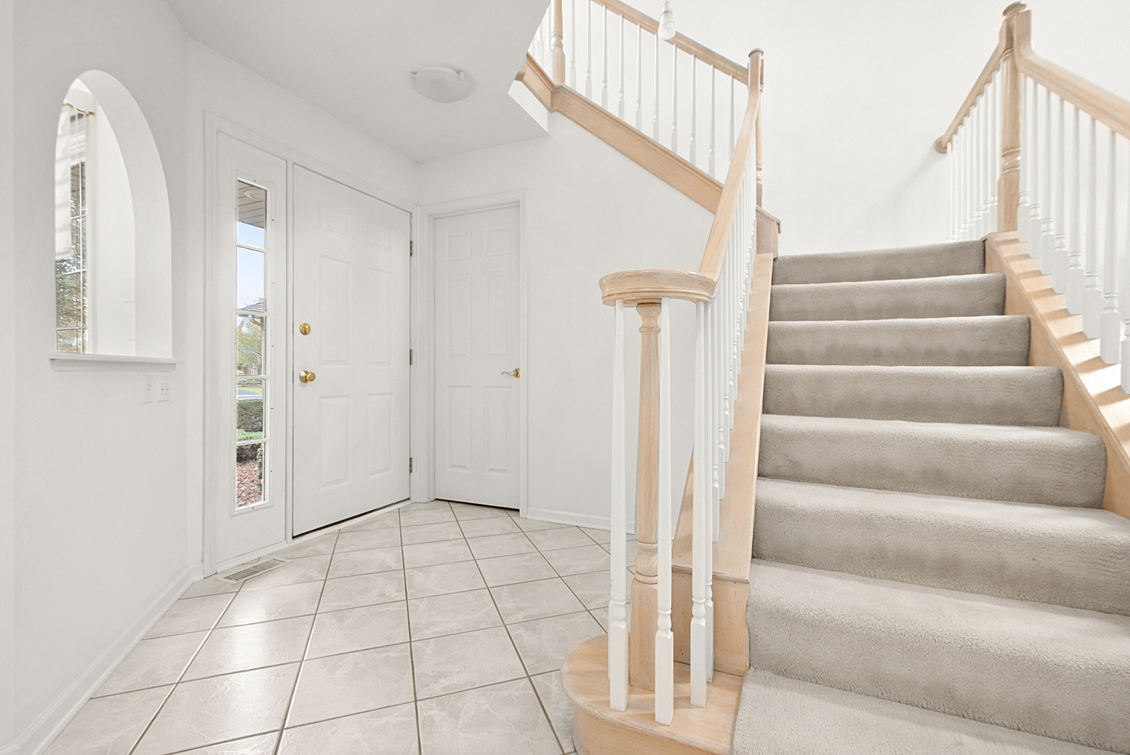 18332 Pond View Court, Tinley Park, IL 60477