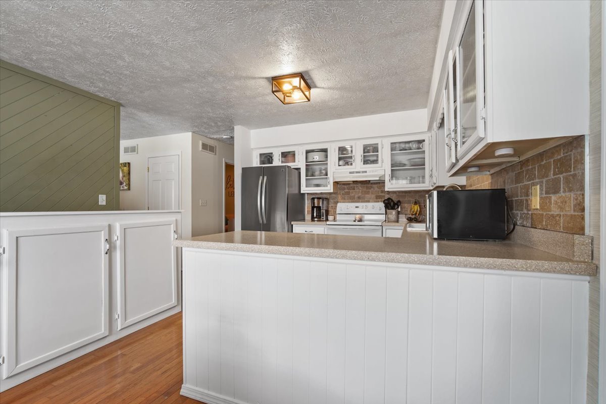 2 Yew Court, Bloomington, IL 61701