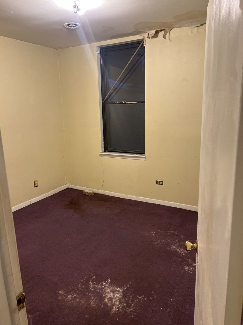 1077 W Polk Street, Chicago, IL 60607