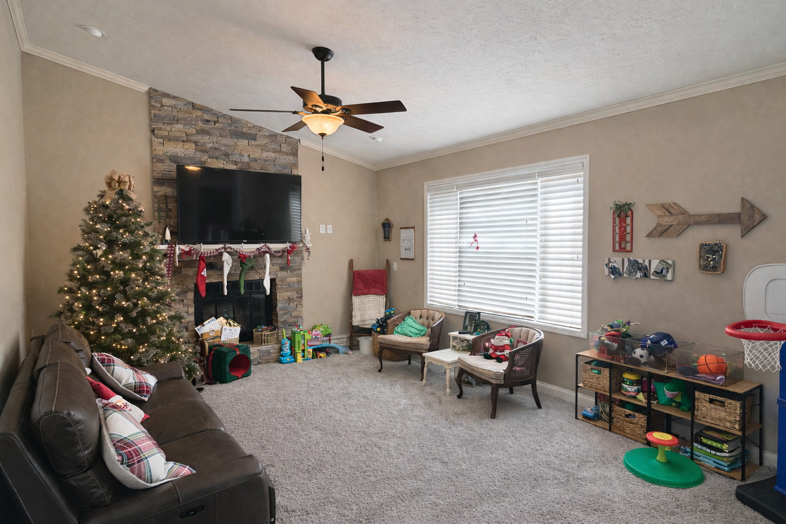 502 W Kenneth Drive, Heyworth, IL 61745