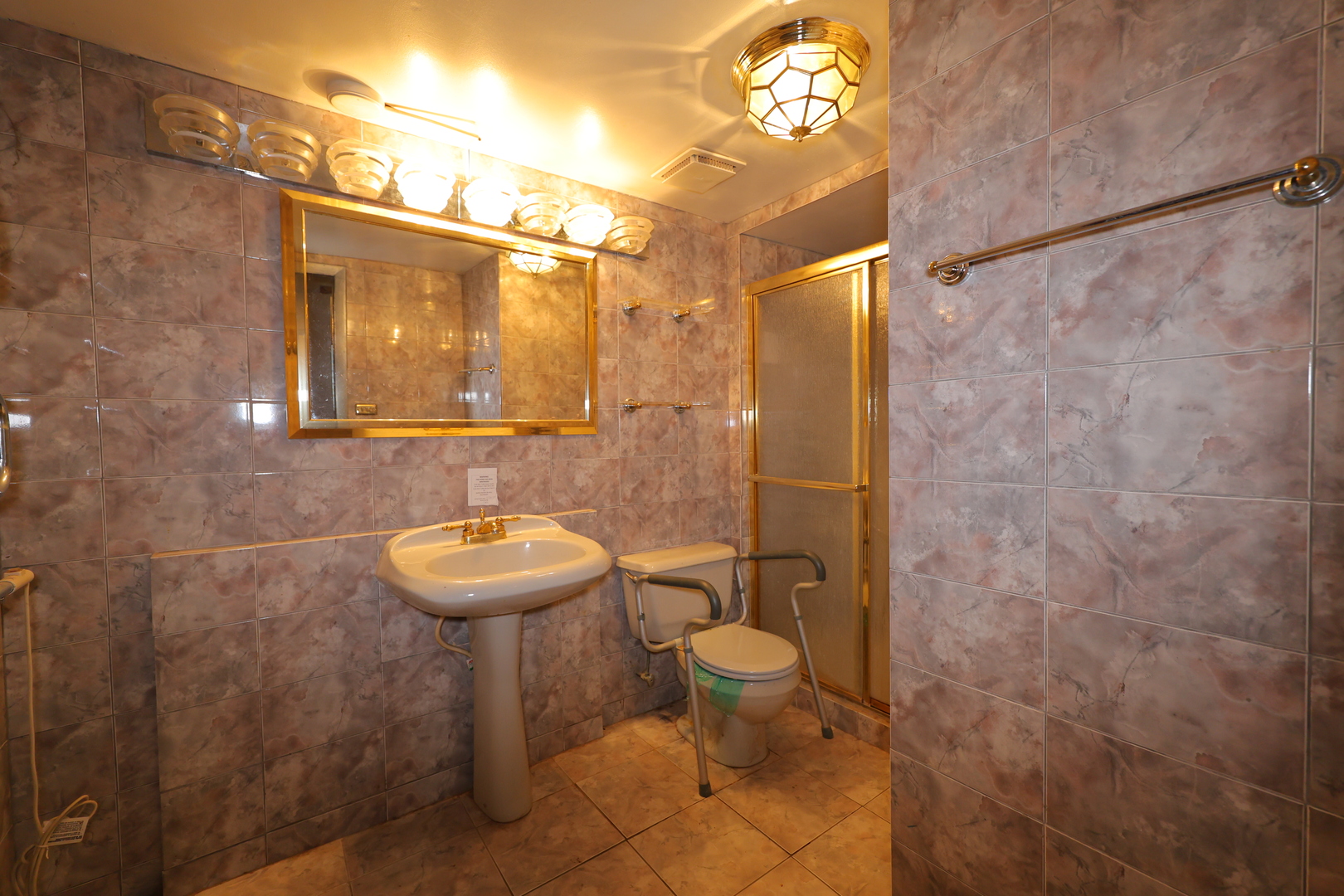 2741 LIGHTHOUSE Court, Lynwood, IL 60411