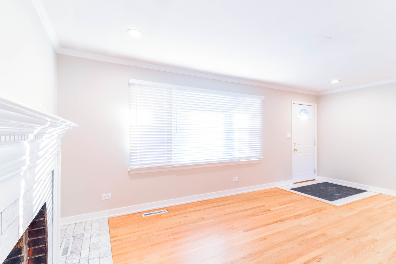 1392 W 52nd Place, La Grange Highlands, IL 60525