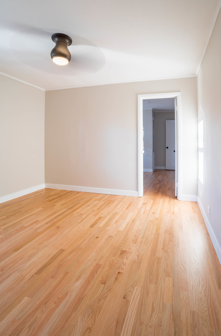 1392 W 52nd Place, La Grange Highlands, IL 60525