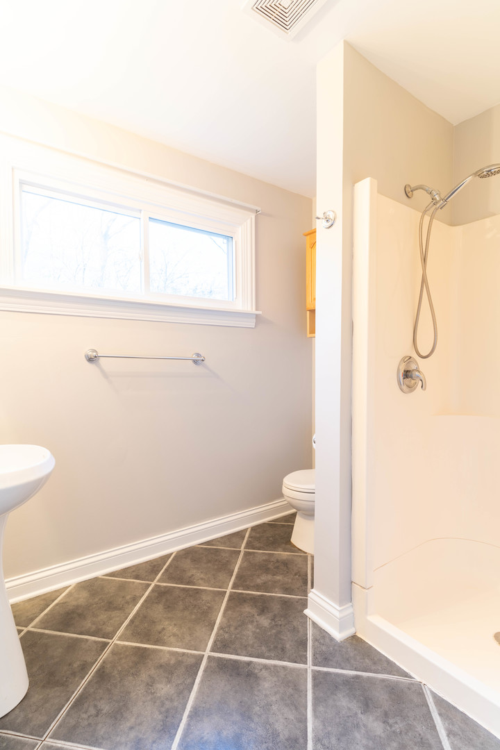 1392 W 52nd Place, La Grange Highlands, IL 60525