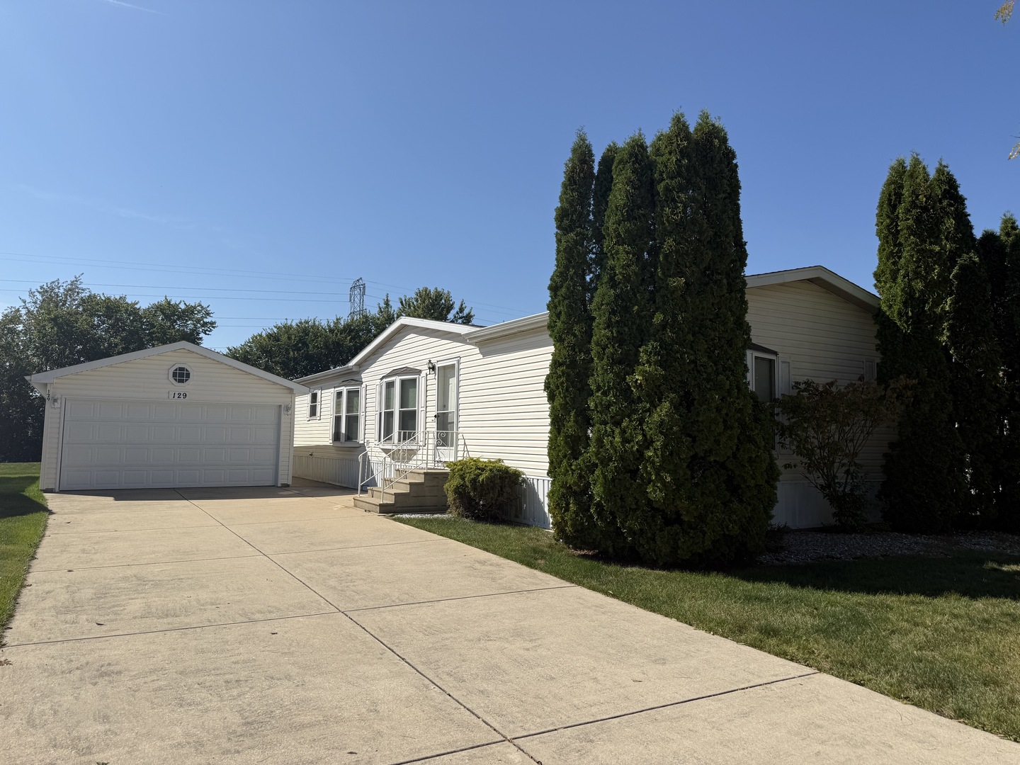 129 HIBISCUS Circle, Matteson, IL 60443