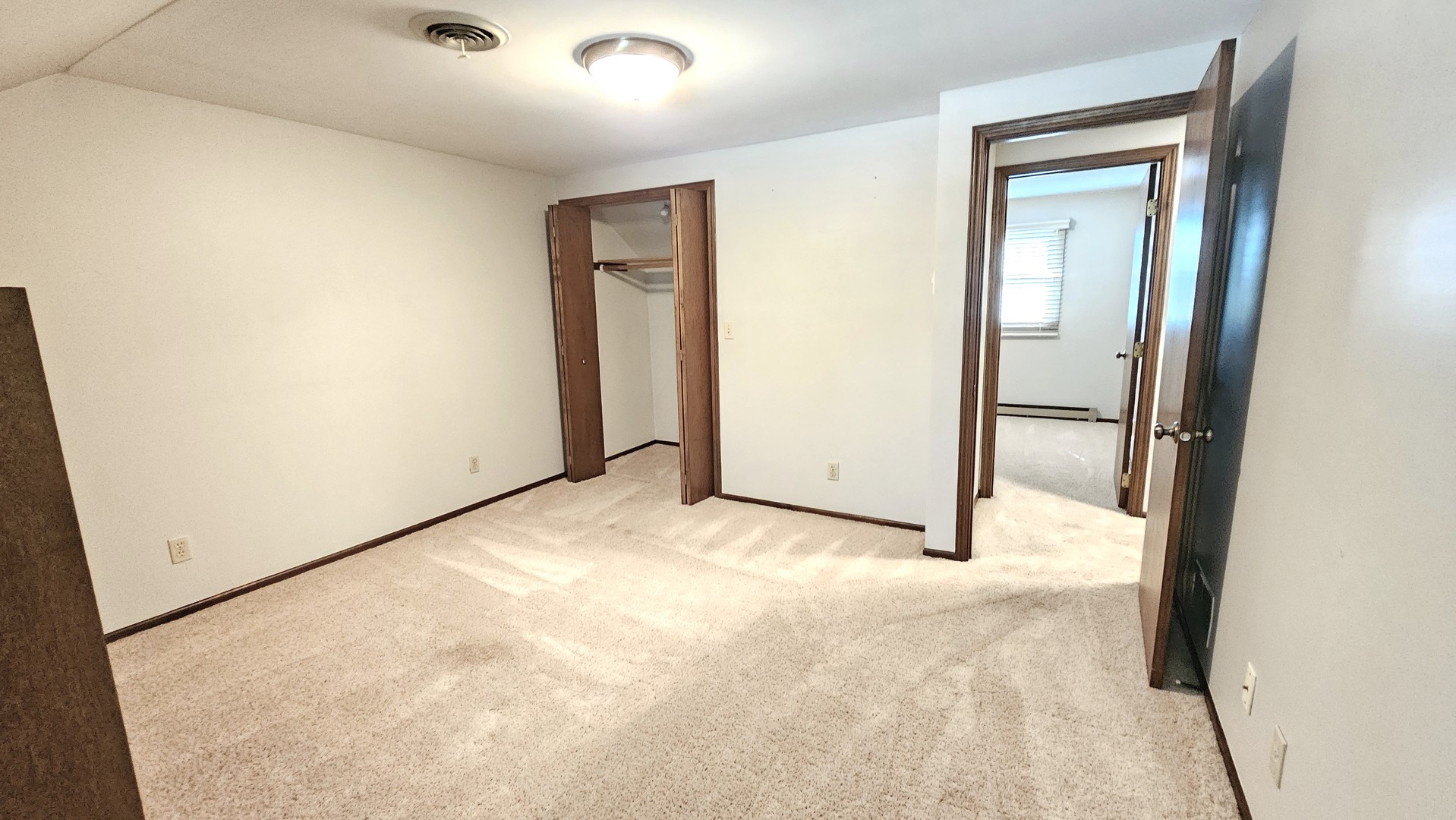 205 N Lincoln Street, Elwood, IL 60421