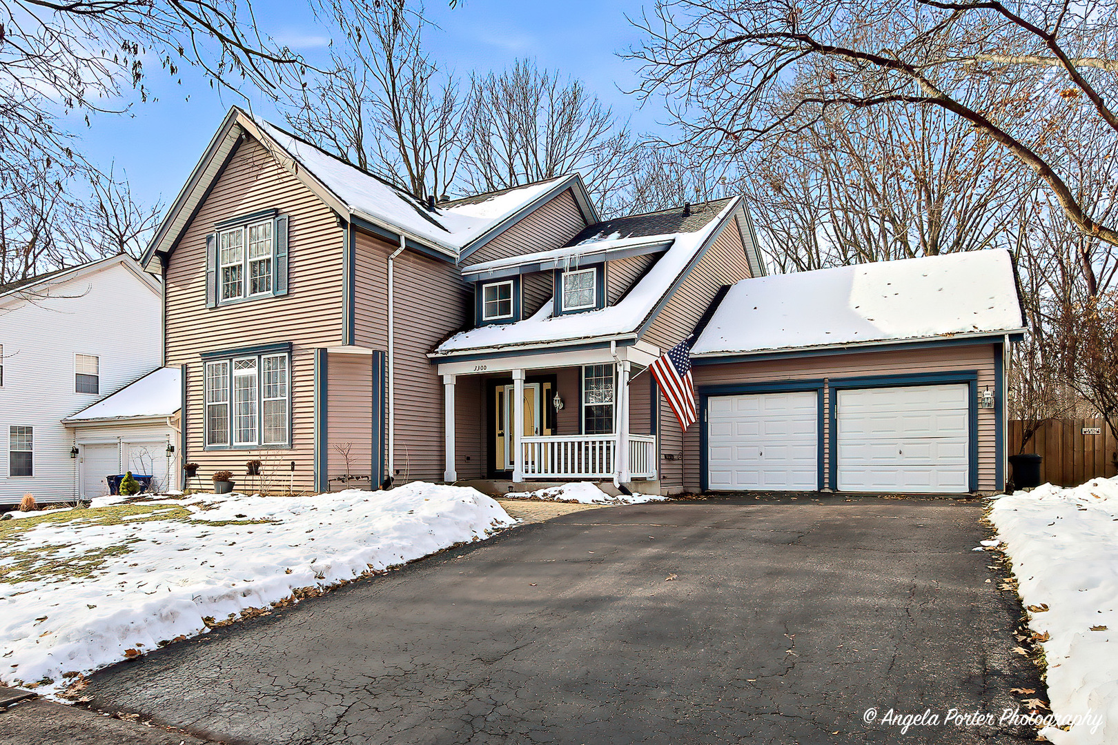 3300 Country Lane, Waukegan, IL 60087