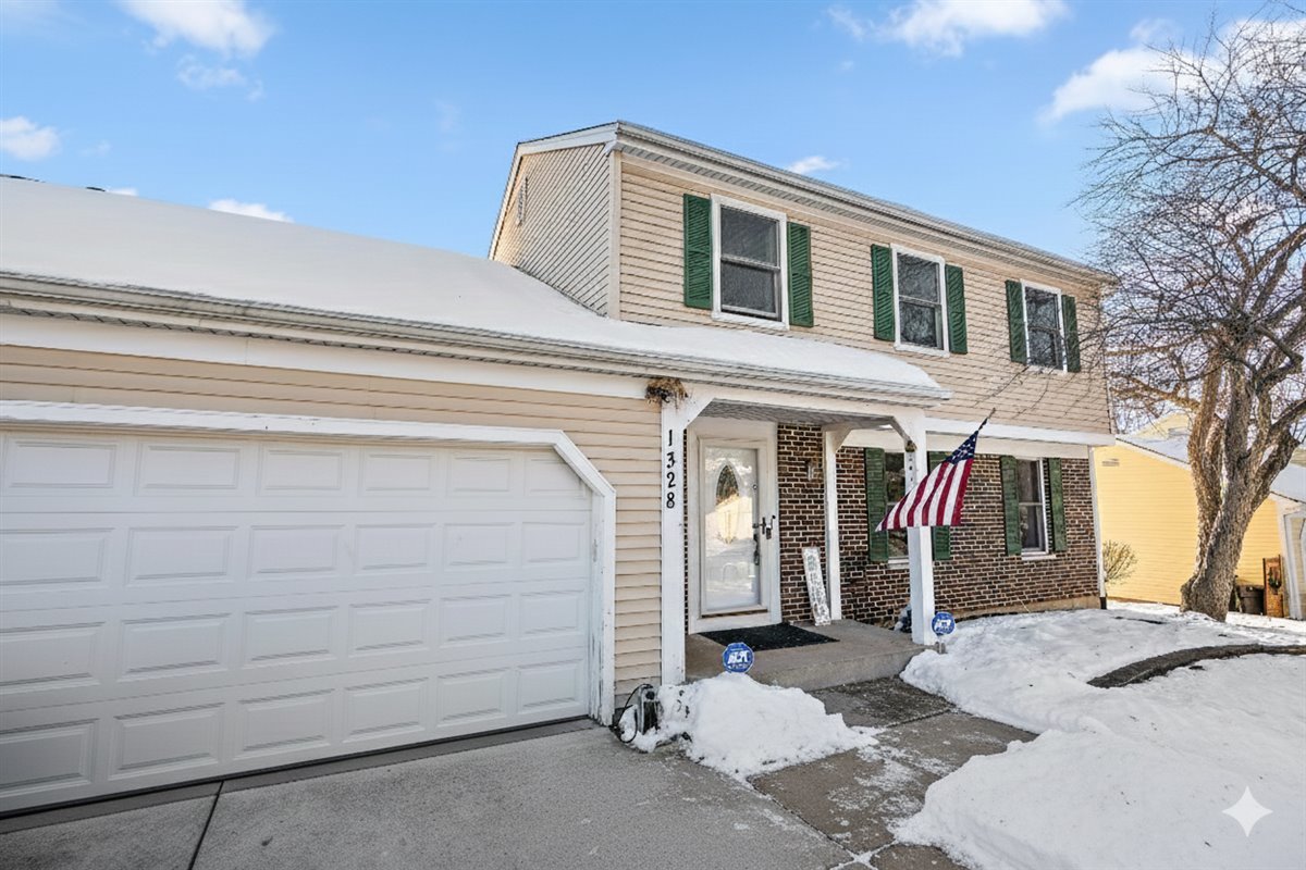 1328 Hill Road, Geneva, IL 60134