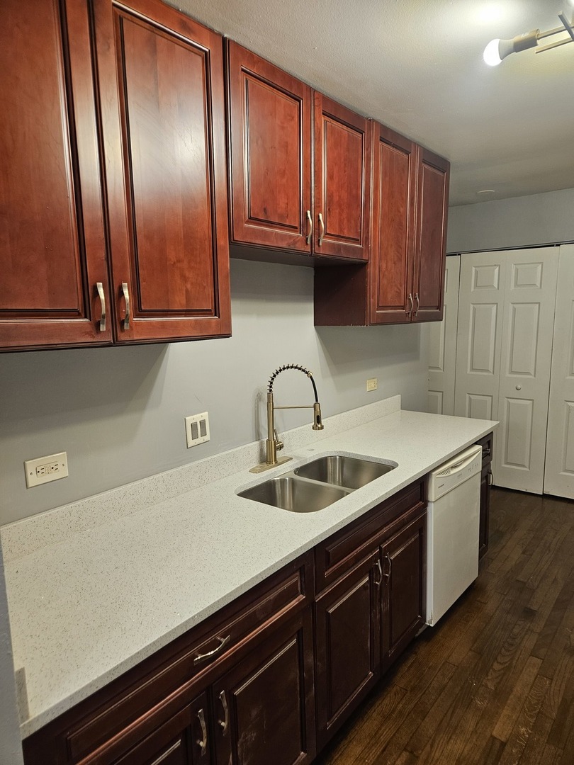 1612 ISLANDVIEW Court, Hoffman Estates, IL 60169